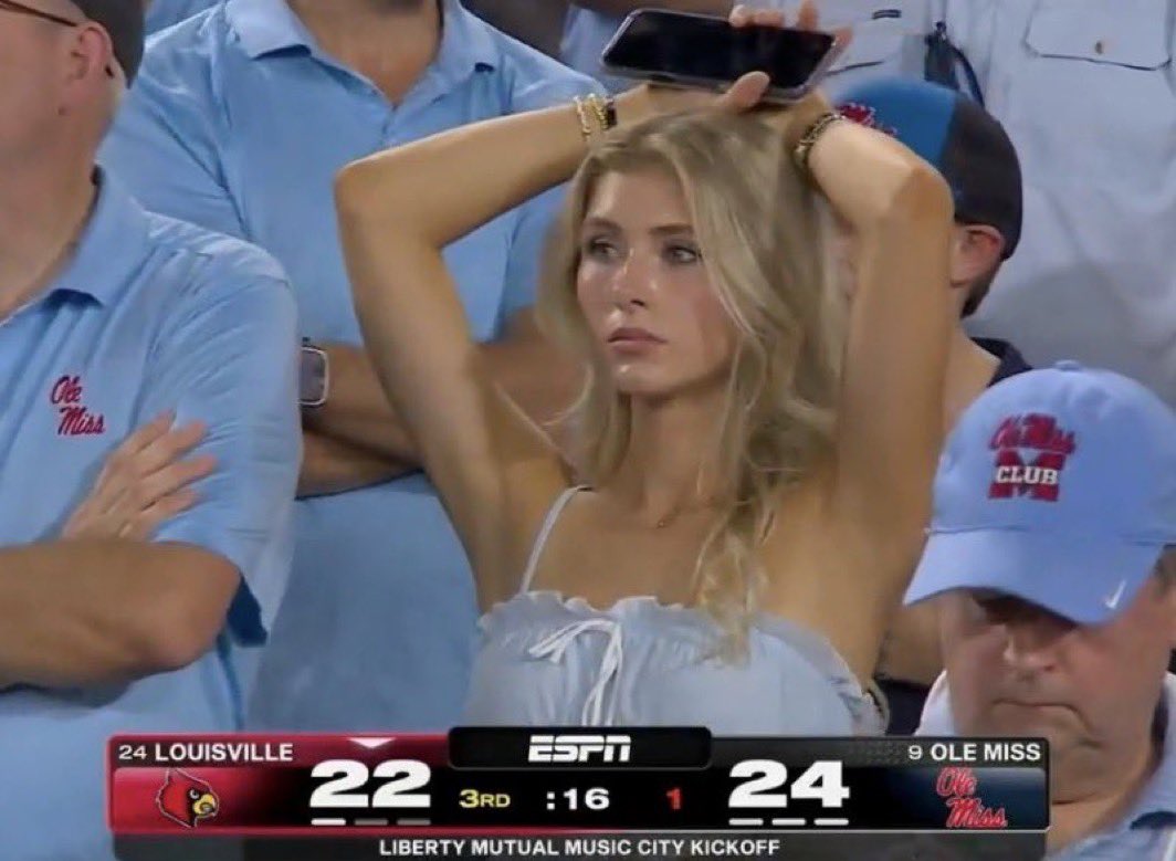 hottest college football fans