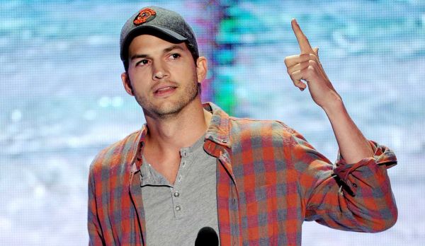 ashton kutcher's speech at teen choice awards 